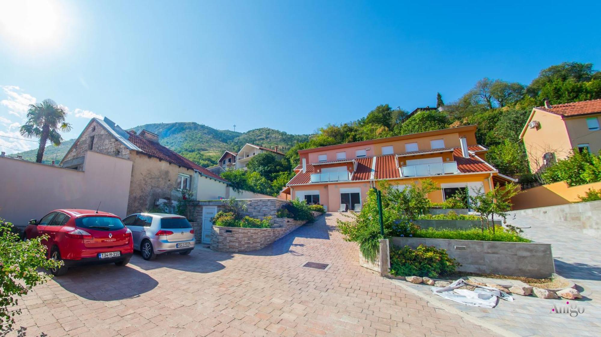 Apartments Enigma - With Private Parking Mostar Eksteriør billede