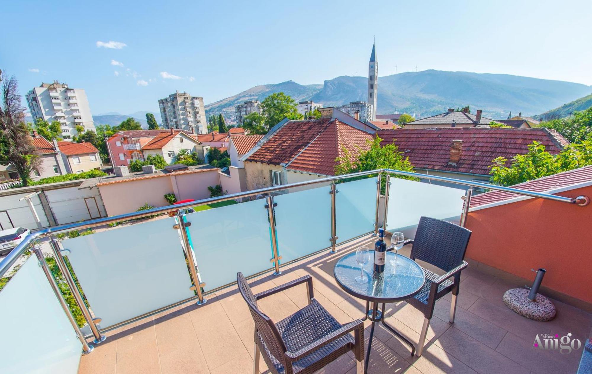 Apartments Enigma - With Private Parking Mostar Eksteriør billede